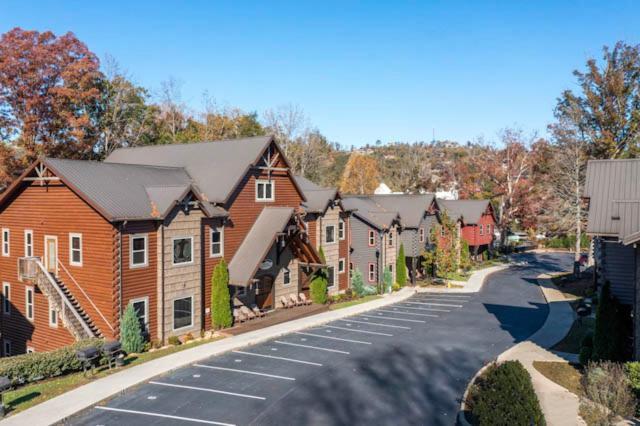 The Great Maple Retreat By Stony Brook Cabins Gatlinburg Εξωτερικό φωτογραφία